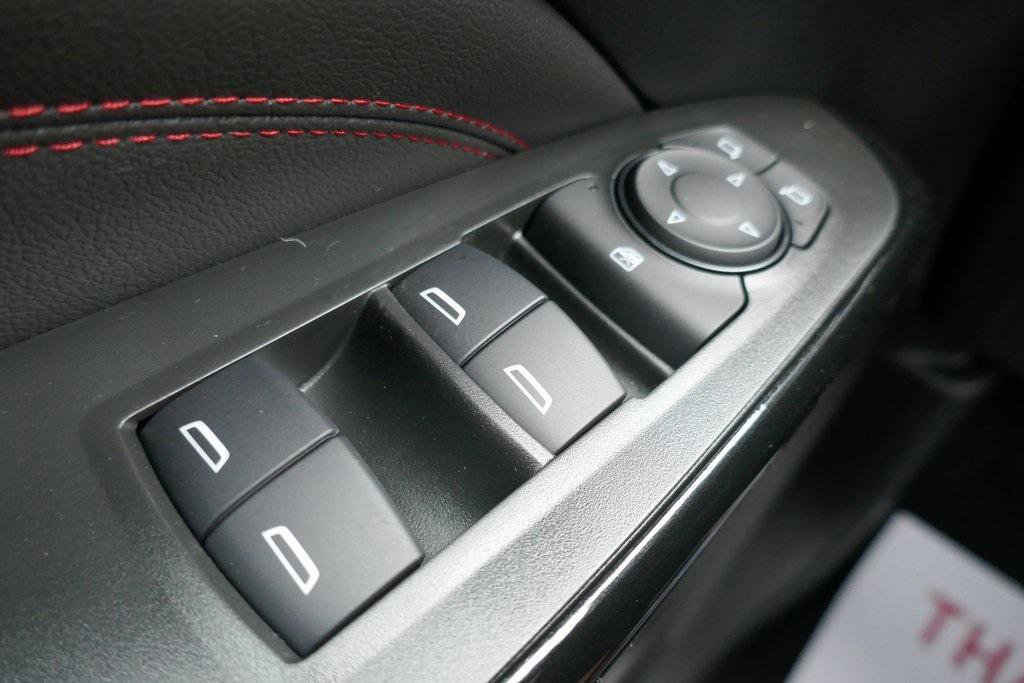 New 2026 Chevrolet Trax RS w/ Sunroof Package image 16