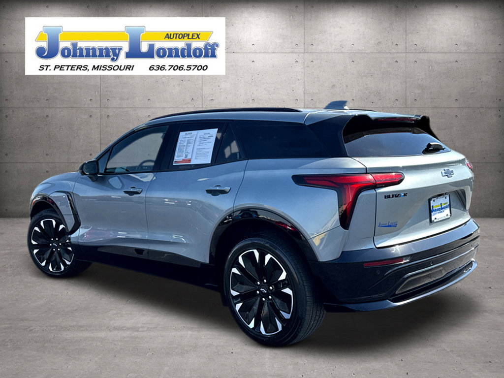 Used 2024 Chevrolet Blazer EV RS image 3