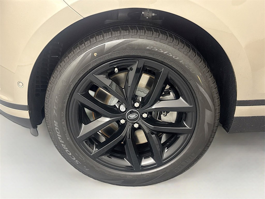 New 2026 Land Rover Range Rover Velar S image 30