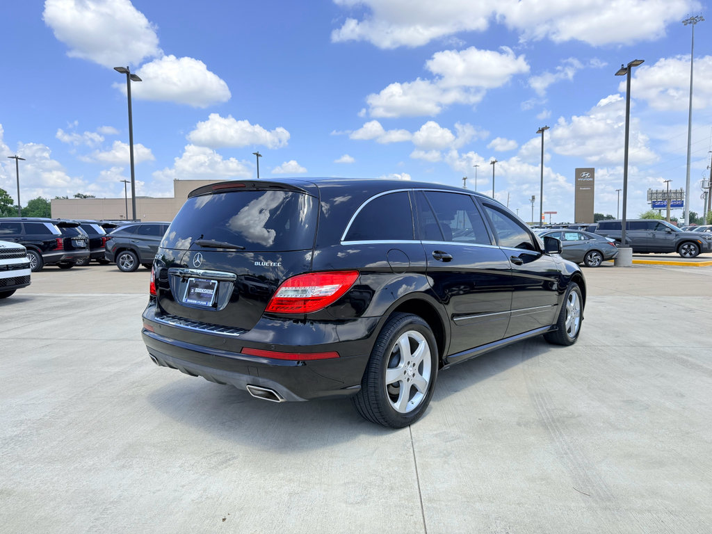 Used 2012 Mercedes-Benz R 350 BlueTEC 4MATIC image 5