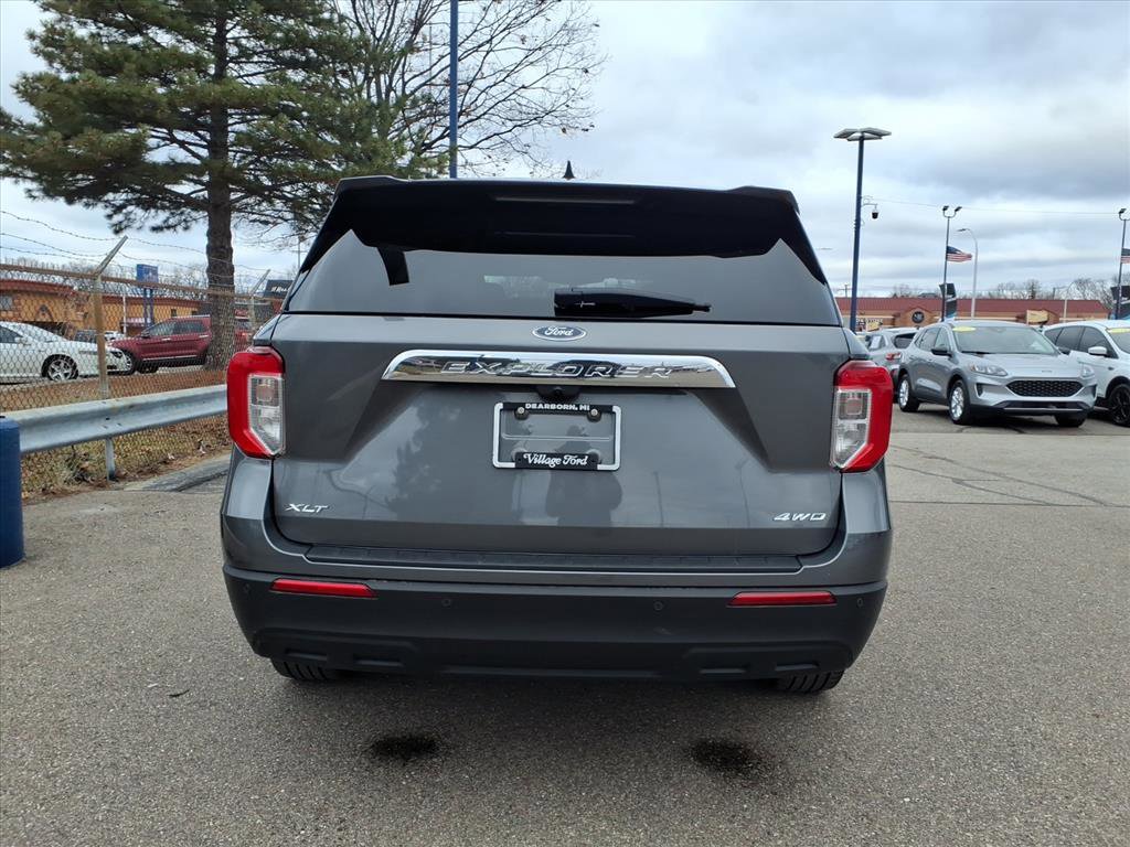 Certified 2023 Ford Explorer XLT image 7