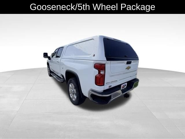 Used 2022 Chevrolet Silverado 2500 LTZ w/ LTZ Premium Package AWD/4WD image 5