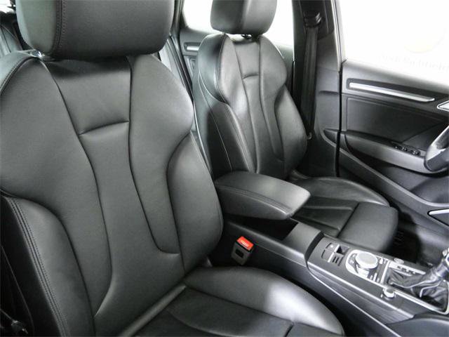 Used 2018 Audi A3 e-tron Premium Plus w/ Technology Package image 12