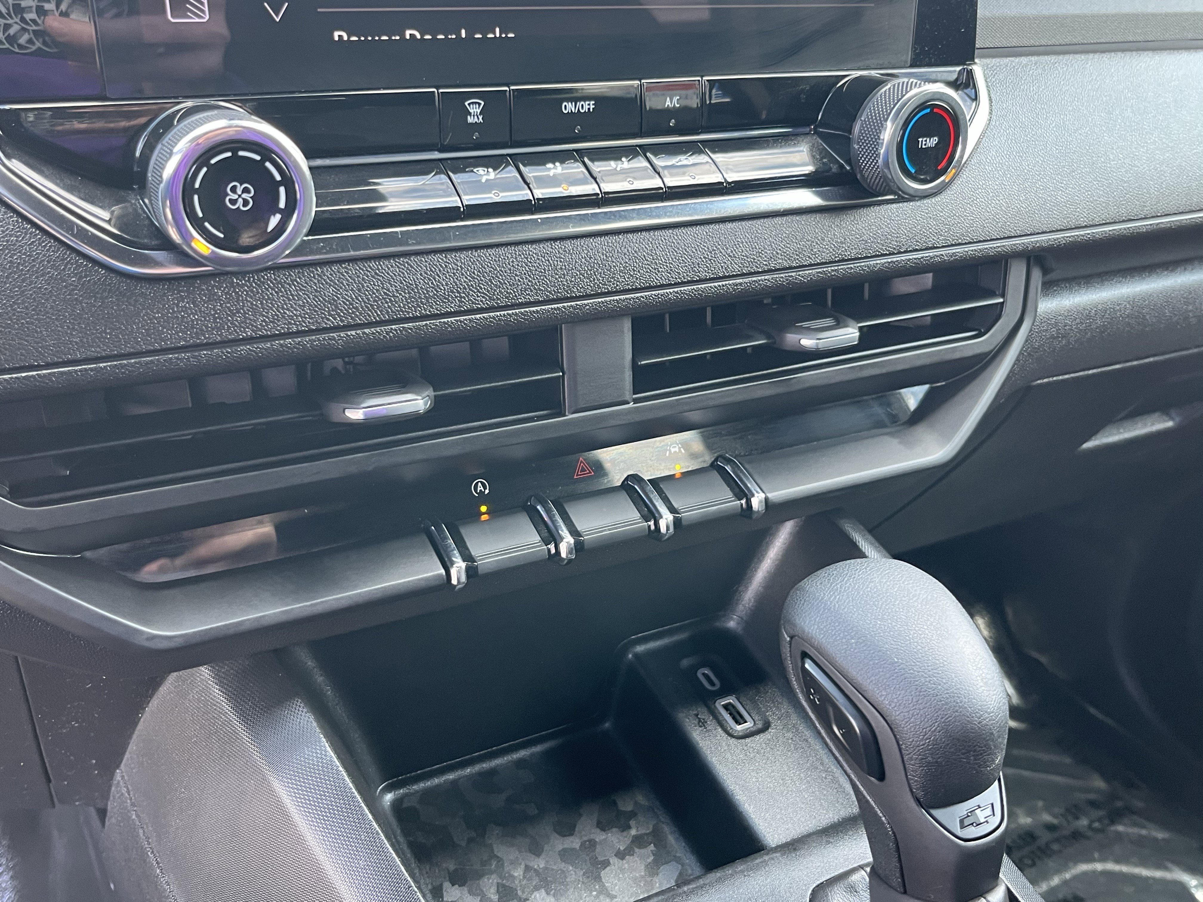 Used 2023 Chevrolet Colorado W/T image 19