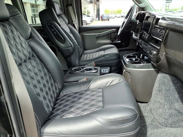 New 2026 GMC Savana 2500 w/ Driver Convenience Package RWD image 7