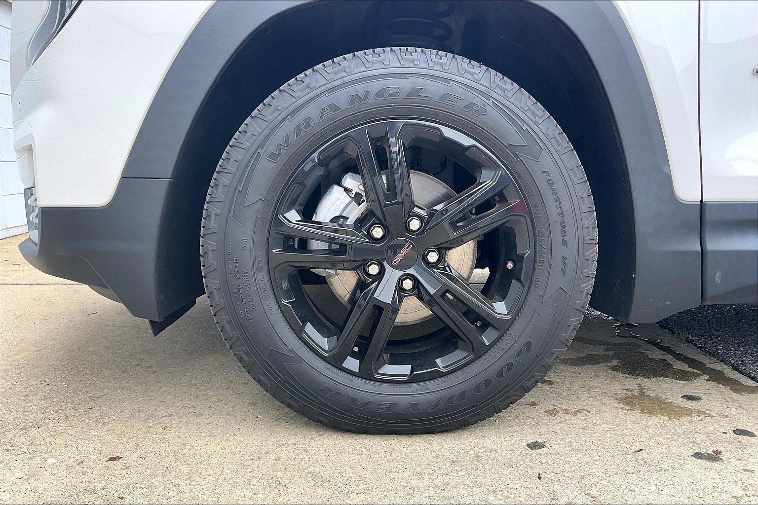 Used 2022 GMC Terrain AT4 w/ Infotainment Package II AWD/4WD image 11