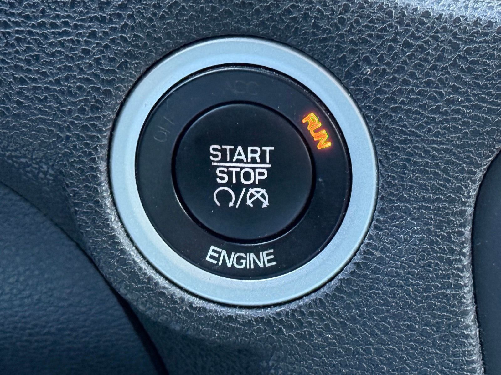 Used 2015 Dodge Charger R/T image 29