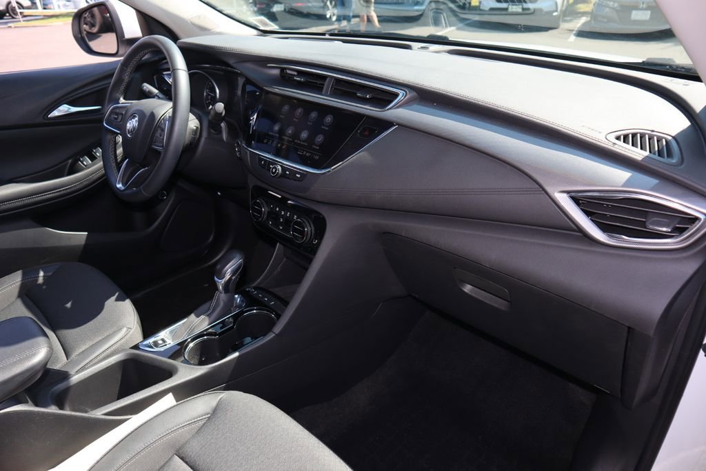 Used 2022 Buick Encore GX Select image 24