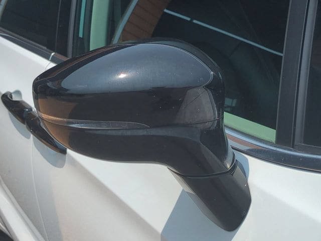 Used 2024 Chrysler Pacifica Touring-L FWD image 12