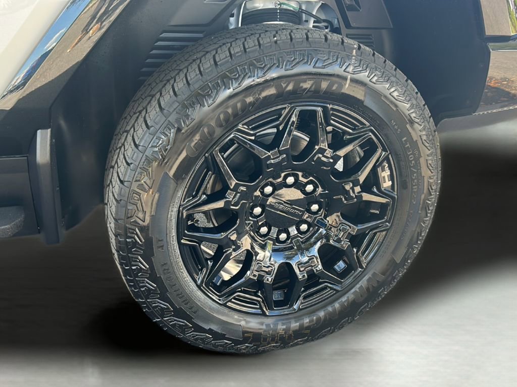 New 2026 GMC Hummer EV 4x4 Crew Cab image 10