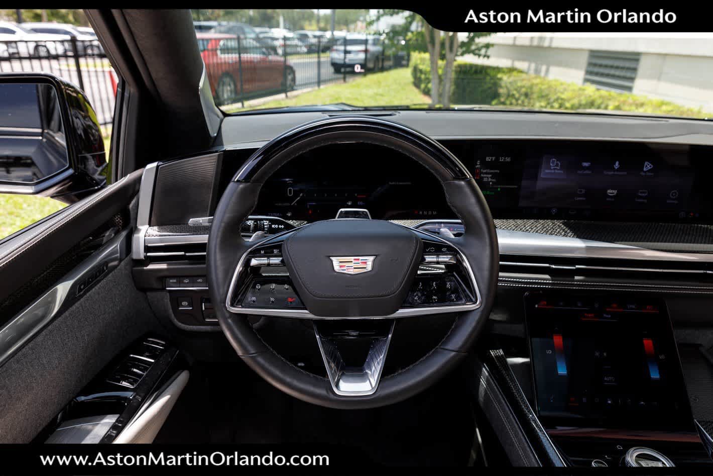 Used 2025 Cadillac Escalade V AWD/4WD image 11