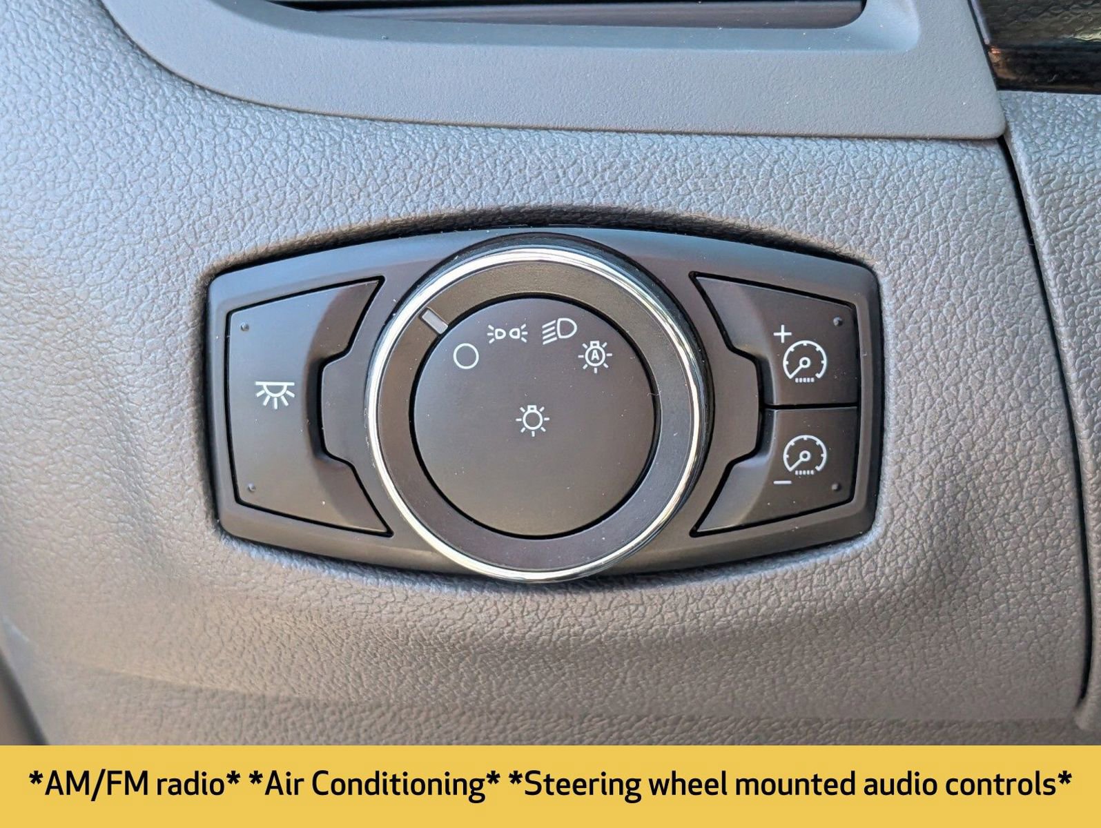 Used 2013 Ford Edge SE image 8