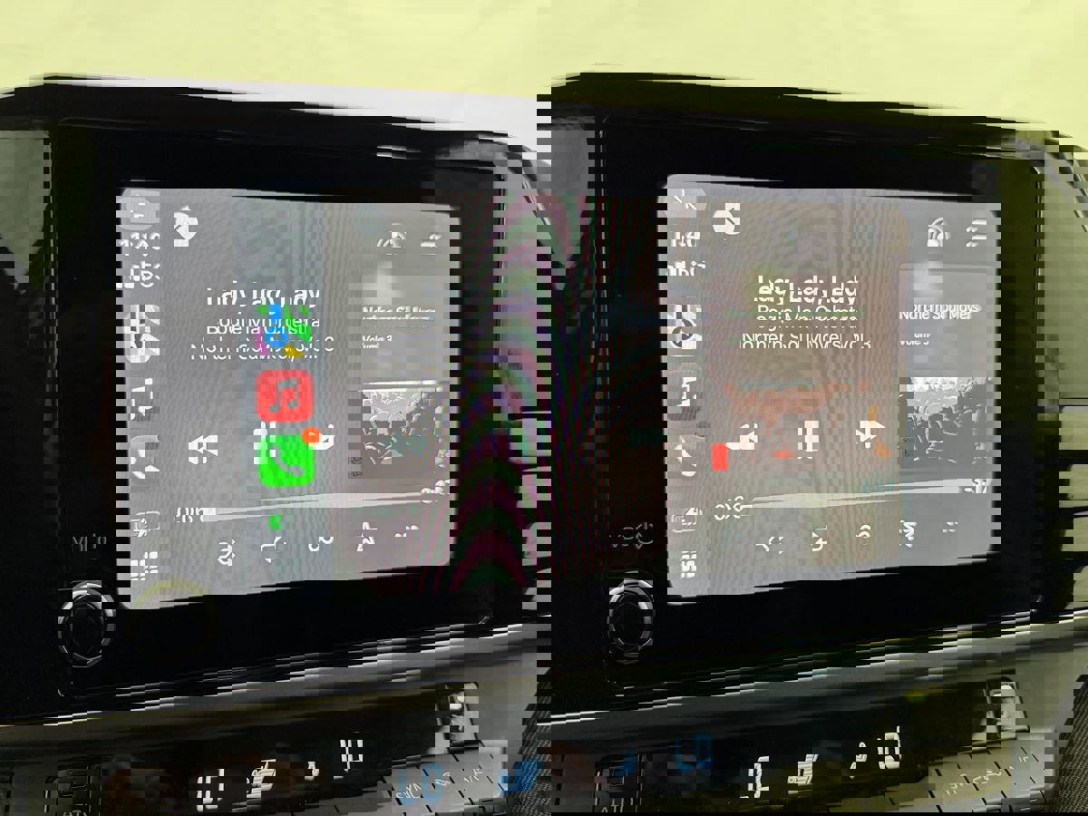 Used 2025 Toyota Camry LE image 22