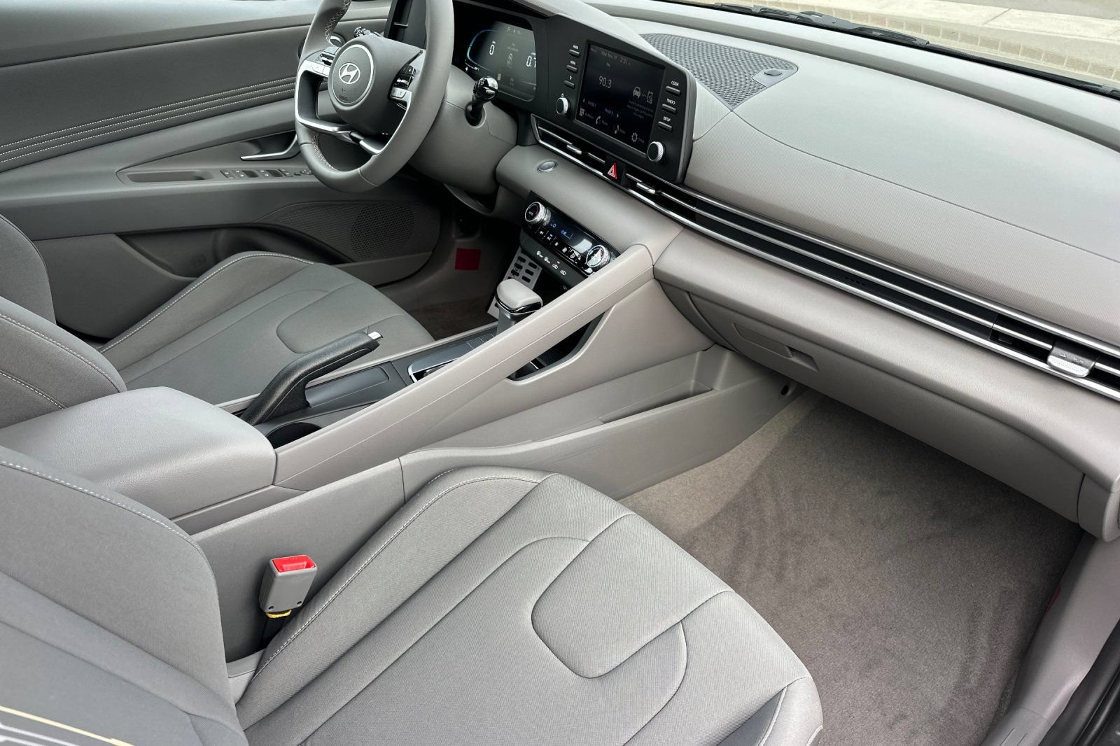 Used 2026 Hyundai Elantra Sport FWD image 18