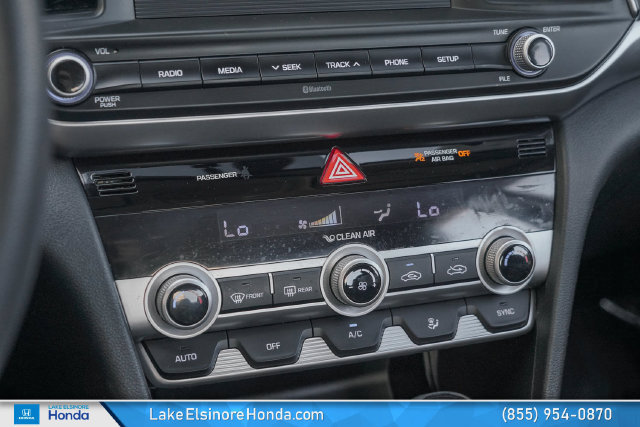 Used 2020 Hyundai Elantra SE w/ Cargo Package (C1) FWD image 24