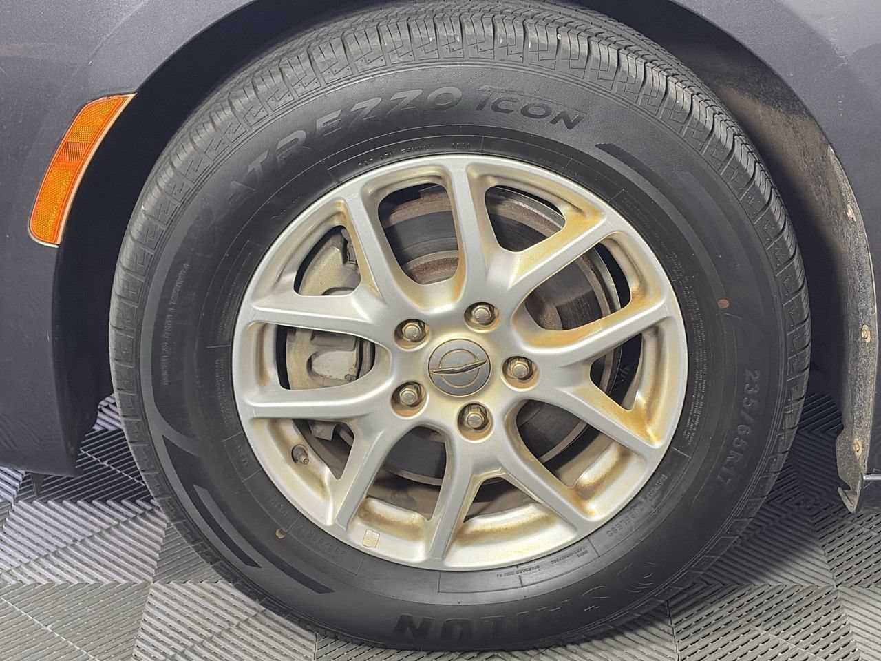 Used 2021 Chrysler Pacifica Touring-L FWD image 10