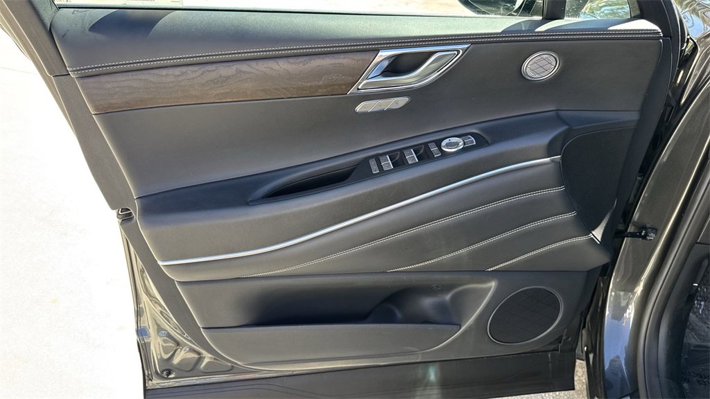 Used 2024 Genesis GV80 3.5T image 40