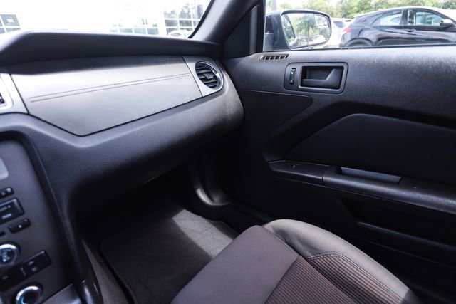 Used 2013 Ford Mustang GT RWD image 51