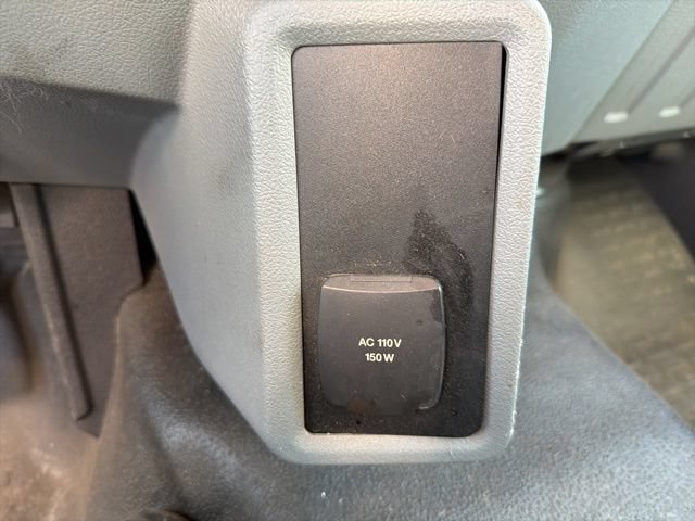 Used 2016 Ford F750 2WD Regular Cab Super Duty image 24