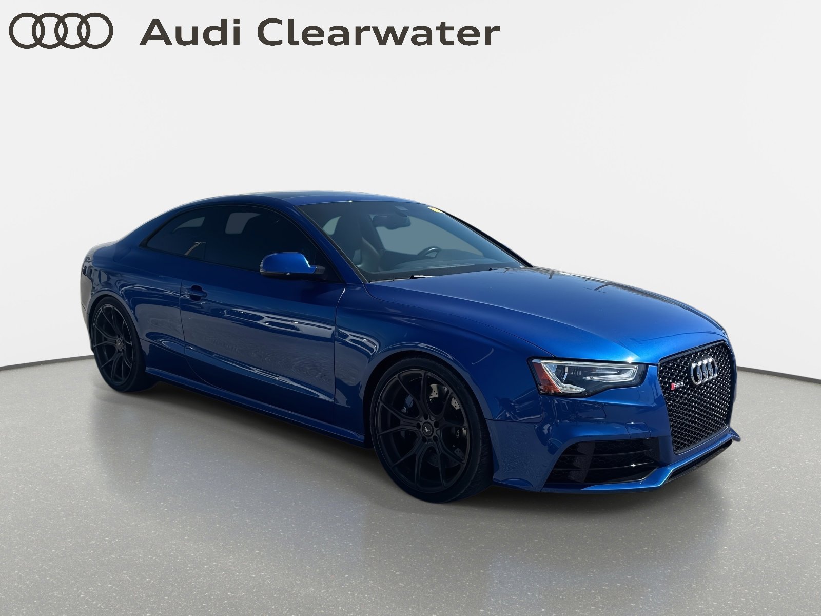 Used 2015 Audi RS 5 Coupe w/ Black Optic Plus Package image 4