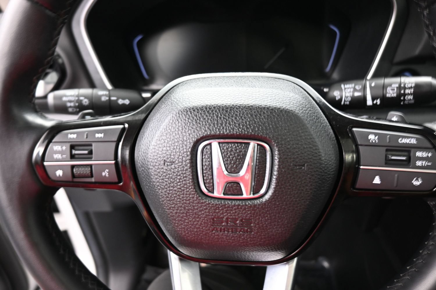 Used 2023 Honda Pilot Touring image 17