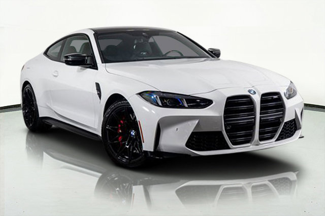 Used 2025 BMW M4 Coupe image 1