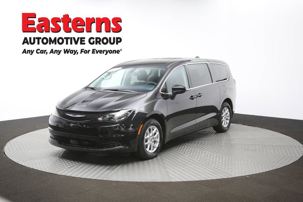 Used 2022 Chrysler Voyager LX FWD image 57