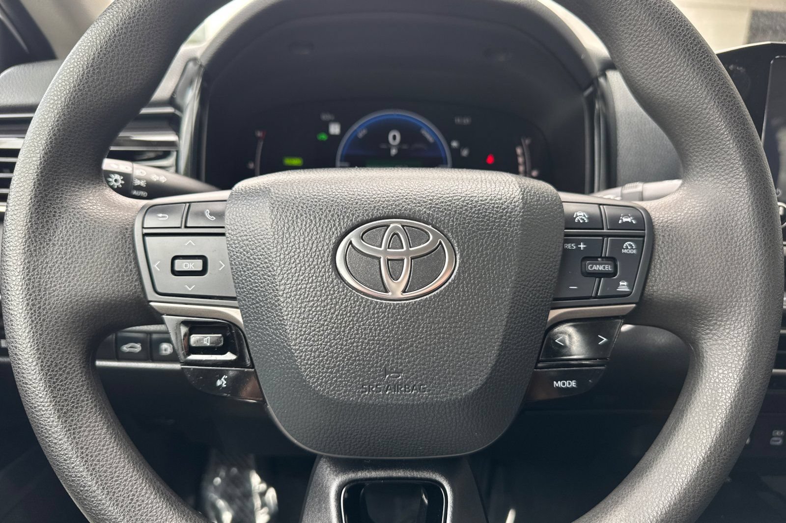 Certified 2025 Toyota Camry LE FWD image 36