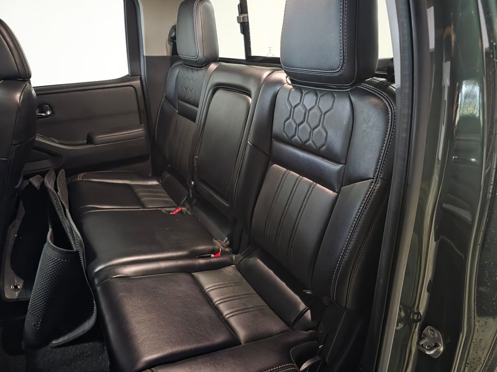 Used 2024 Nissan Frontier SL w/ Technology Package image 17