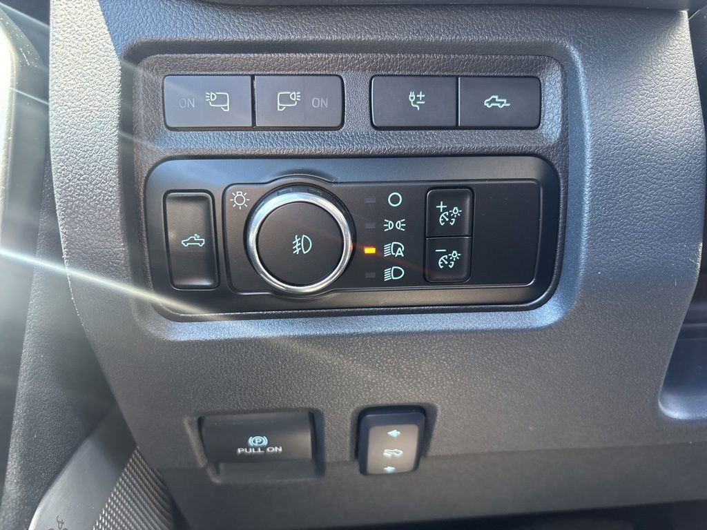 Used 2024 Ford F350 Platinum AWD/4WD image 33