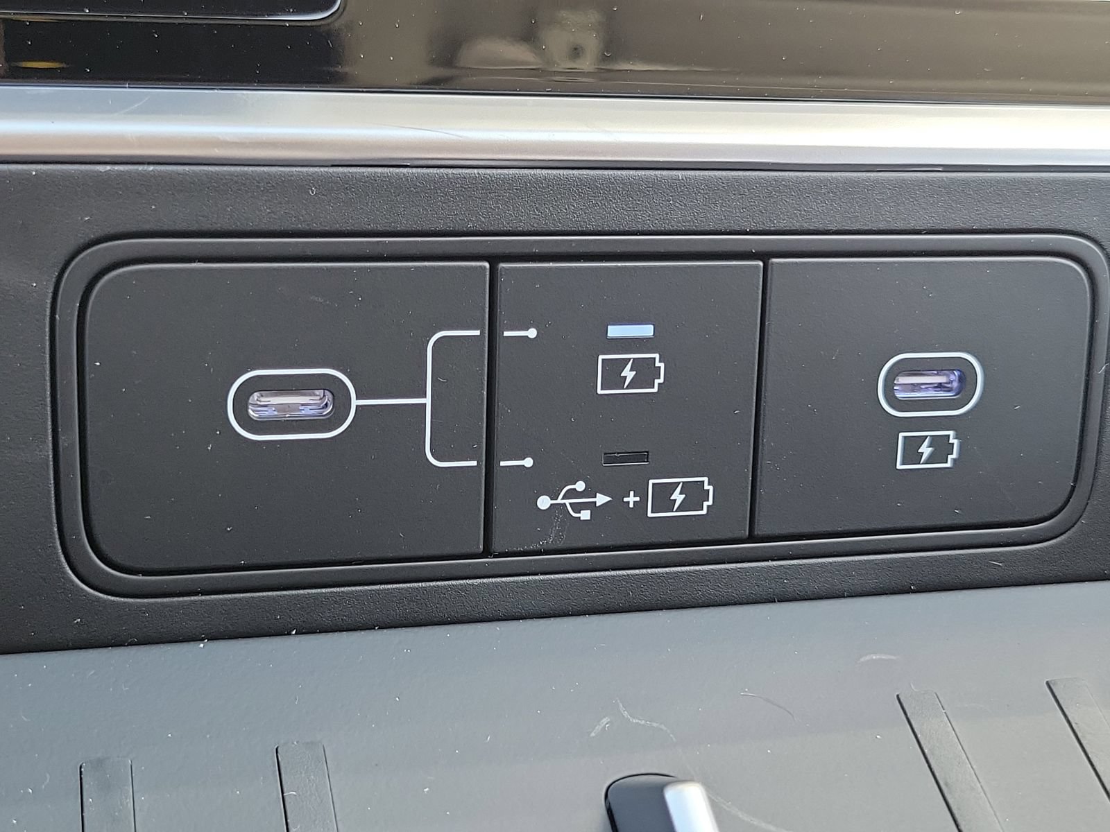 New 2026 Hyundai Santa Fe SE FWD image 15
