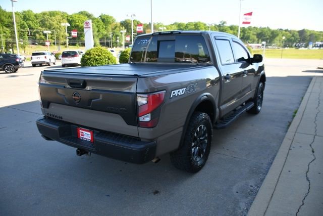 Used 2021 Nissan Titan PRO-4X w/ Pro-4x Convenience Package image 5
