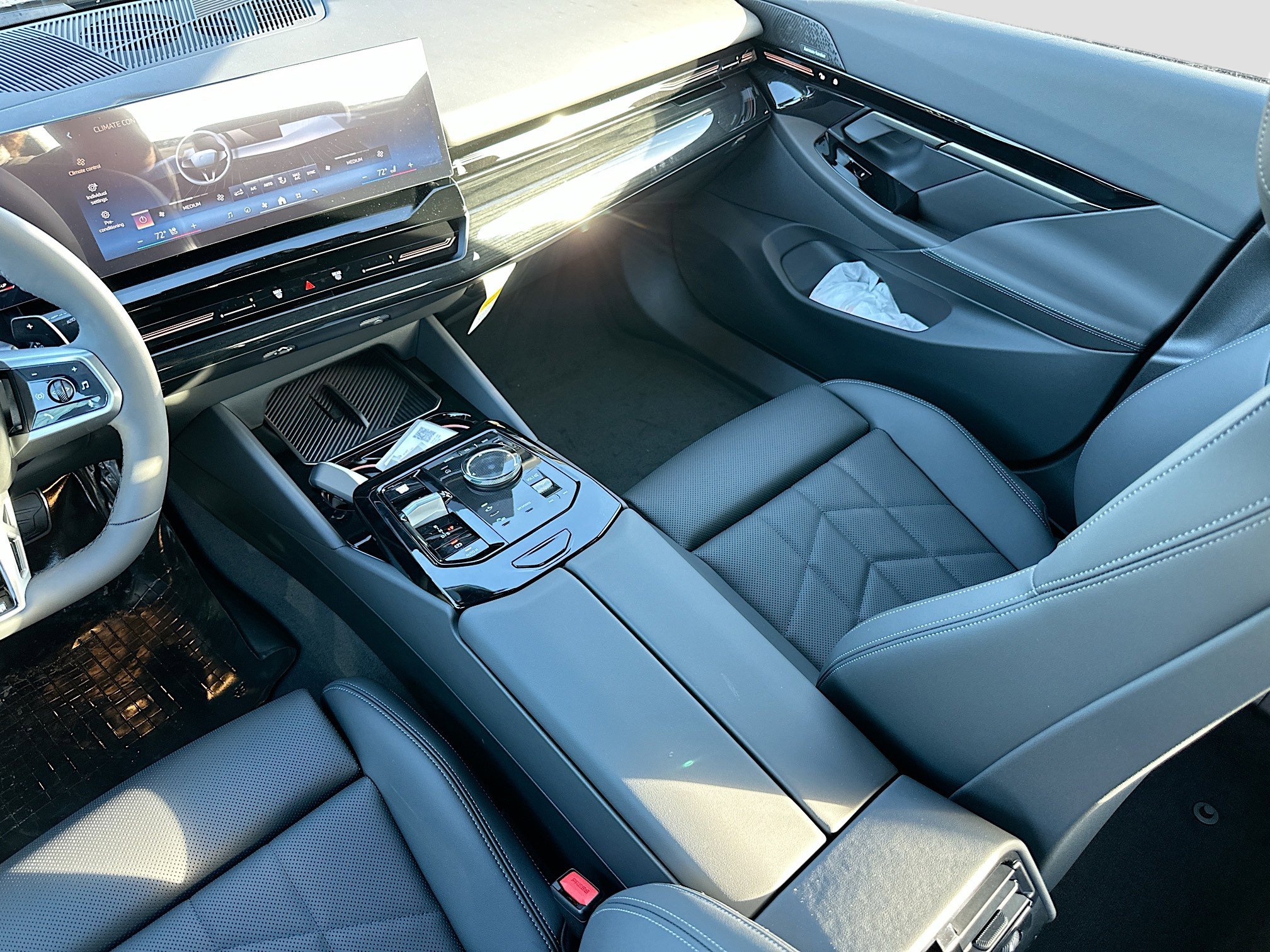 New 2026 BMW 530i w/ M Sport Package RWD image 18