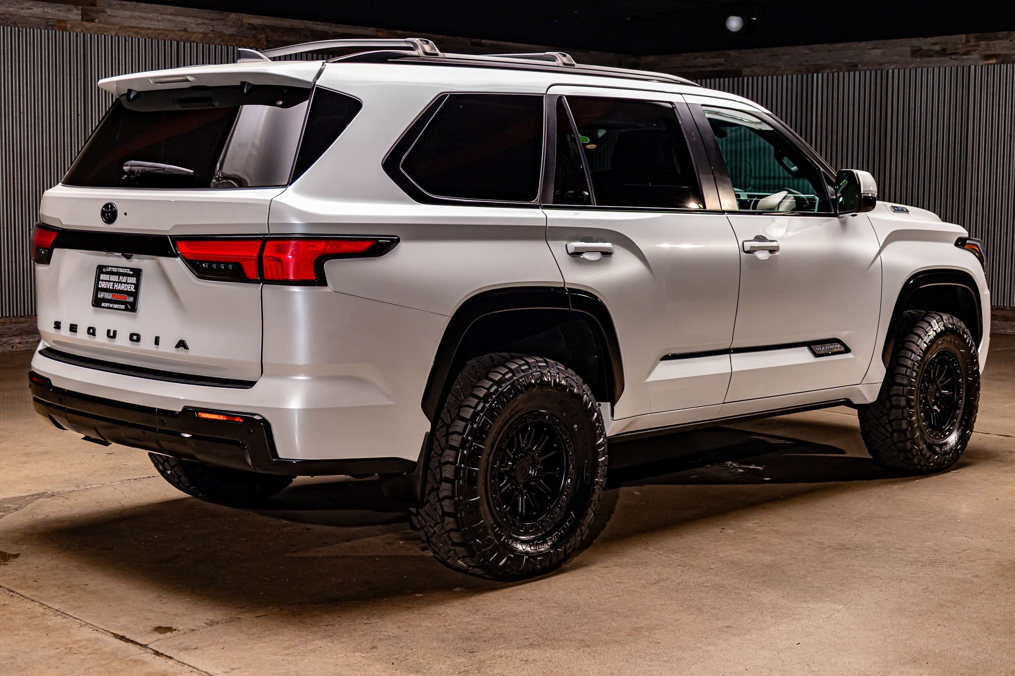 Used 2024 Toyota Sequoia Platinum image 10