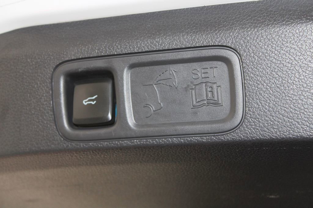 Used 2024 Ford Expedition Limited image 16