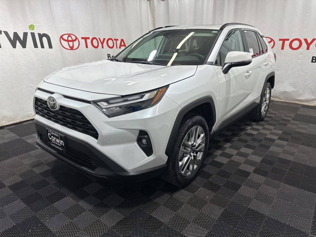 Used 2025 Toyota RAV4 XLE Premium image 3