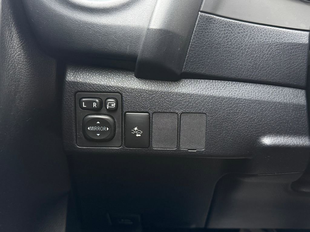 Used 2017 Toyota Corolla iM image 20