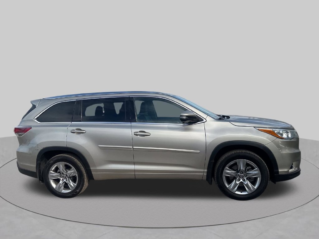 Used 2016 Toyota Highlander Limited AWD/4WD image 37