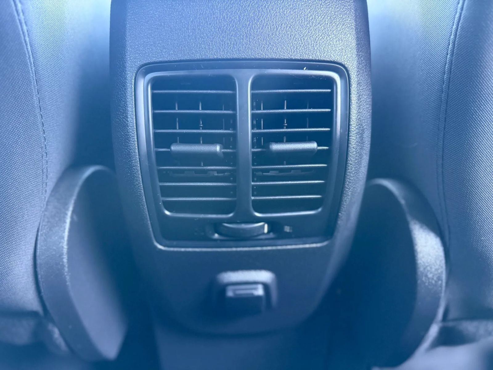 Used 2018 Ford Escape SE w/ SE Sync 3 Package AWD/4WD image 18