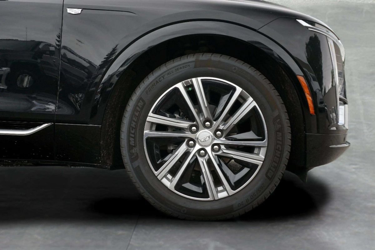 Used 2024 Cadillac Lyriq Luxury RWD image 9