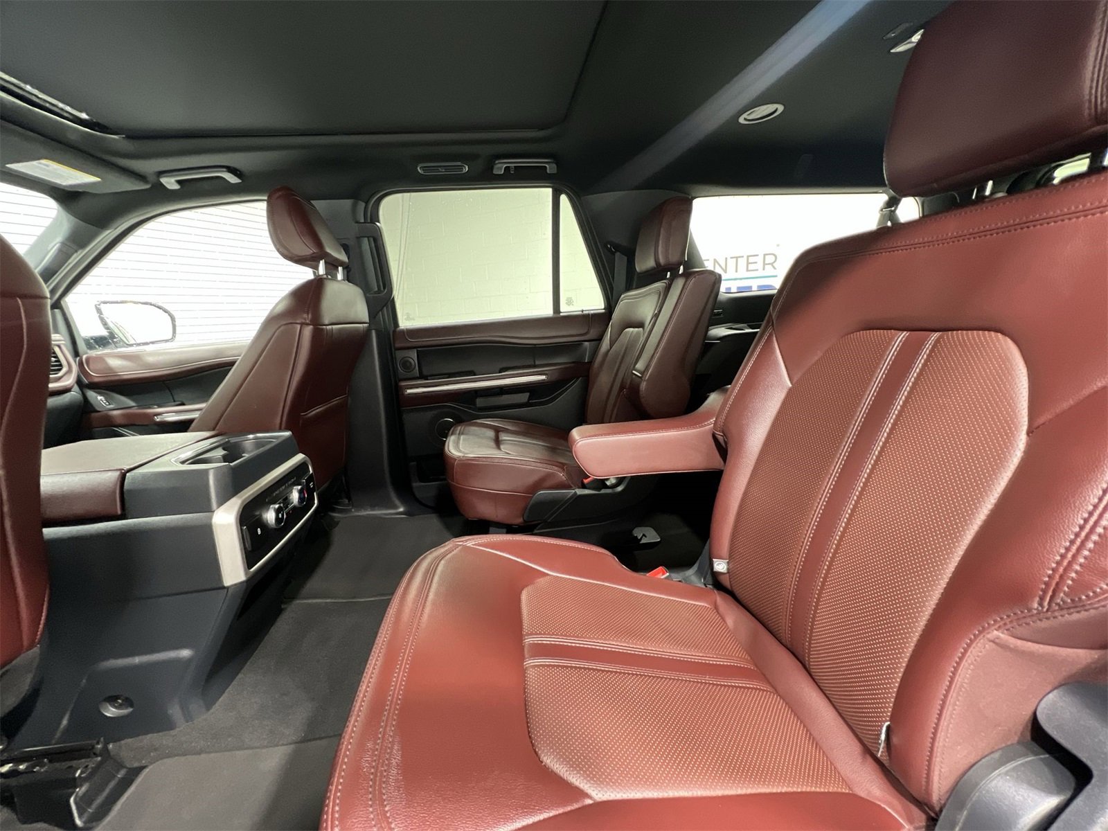 Used 2024 Ford Expedition Max Limited image 23