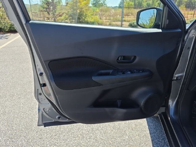 Certified 2021 Nissan Kicks S FWD image 13