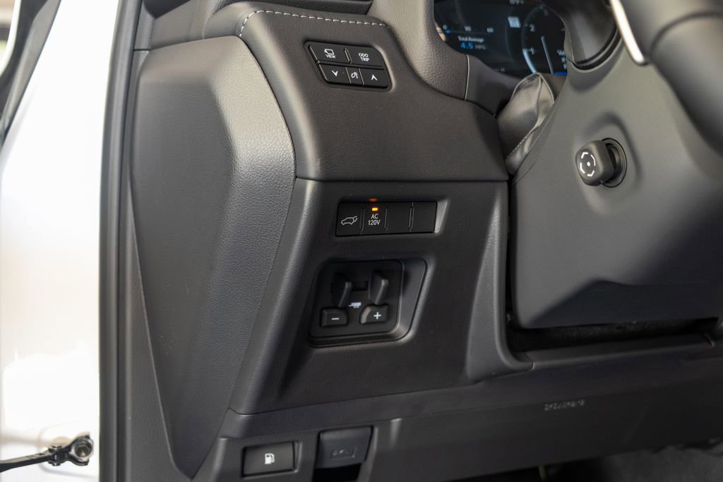 New 2026 Lexus LX 700h Luxury image 34