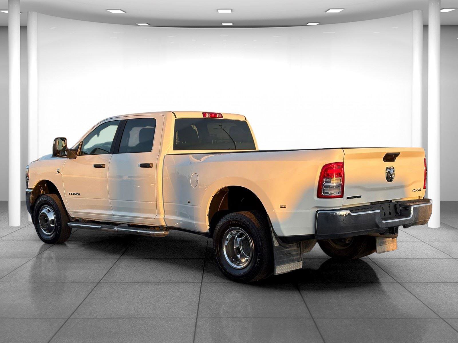 Used 2024 RAM 3500 Big Horn image 5
