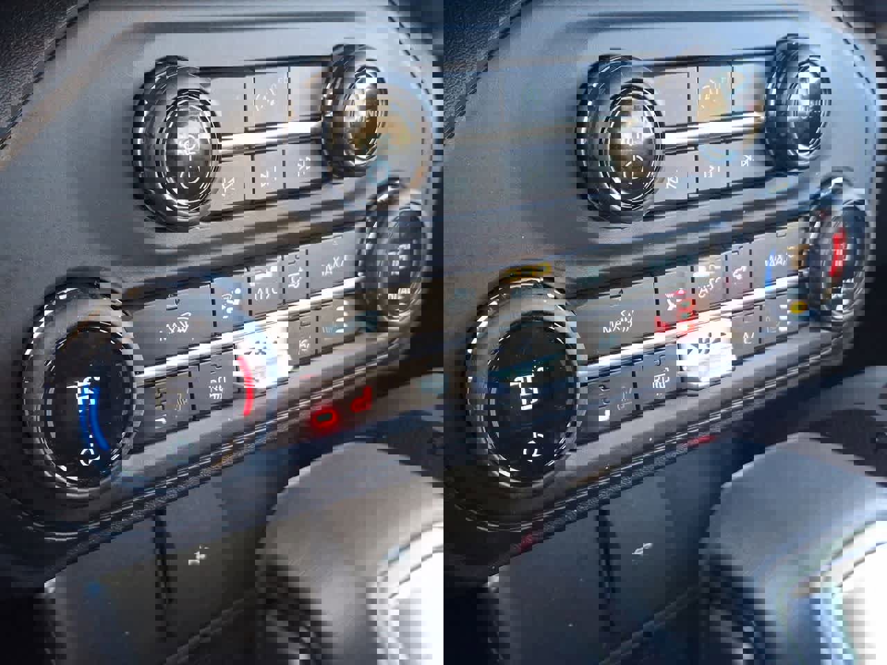 Used 2024 Ford Bronco Big Bend image 25