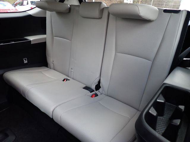 Certified 2024 Toyota Grand Highlander AWD image 19