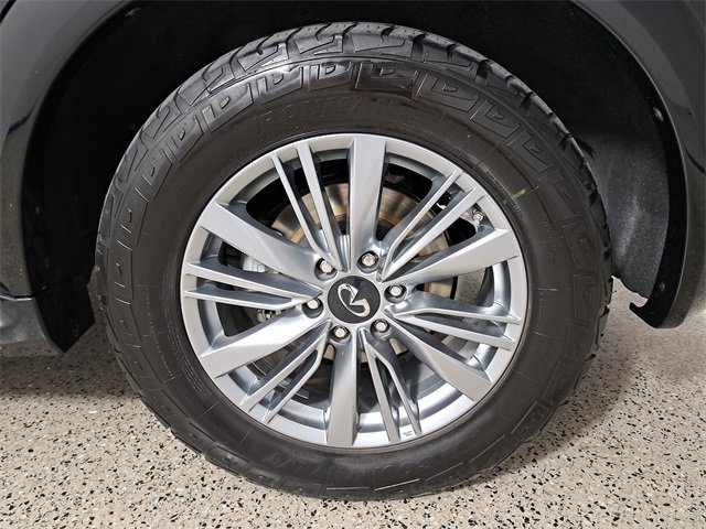 Used 2021 INFINITI QX80 Luxe image 8