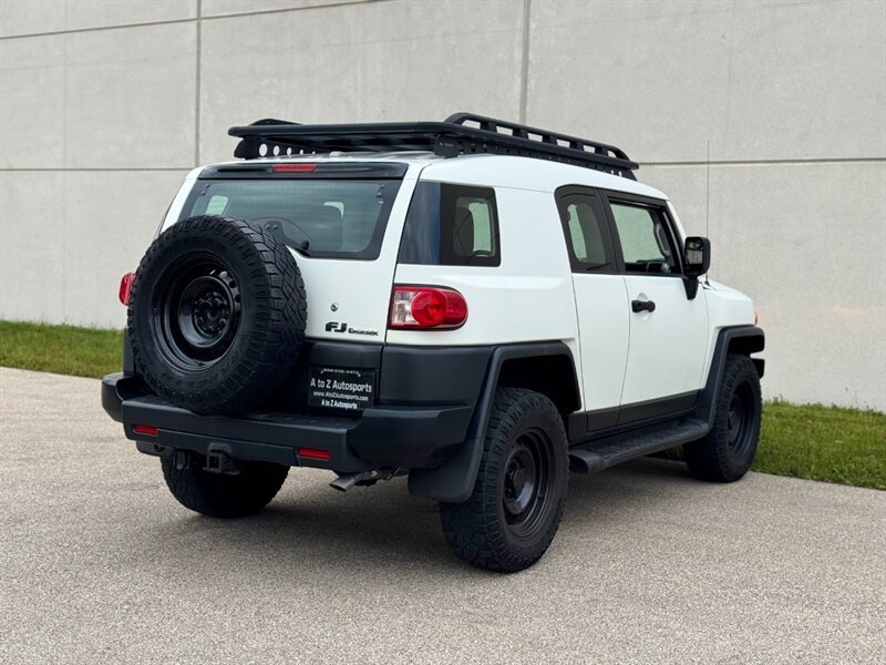 Used 2011 Toyota FJ Cruiser 4WD image 12