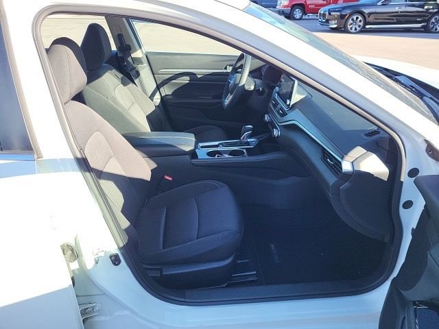 Used 2023 Nissan Altima 2.5 SV image 13