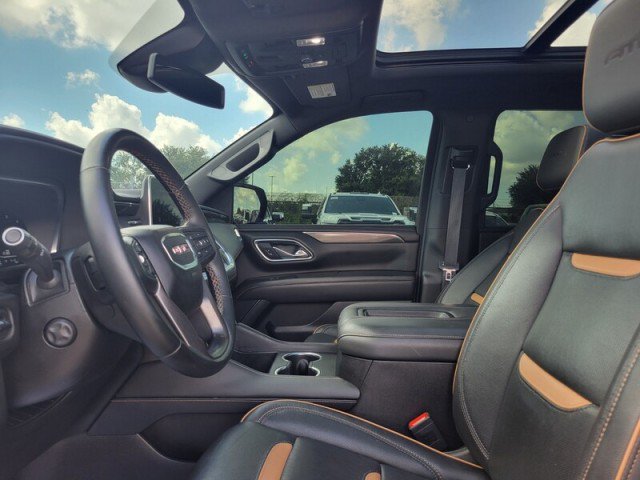 Used 2023 GMC Yukon XL AT4 w/ AT4 Premium Package AWD/4WD image 12
